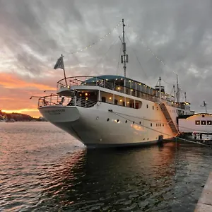 Hotel na wodzie Maelardrottningen Yacht